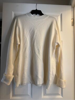 Classic Crewneck Sweater in Cream — Women's Lightweight Knit